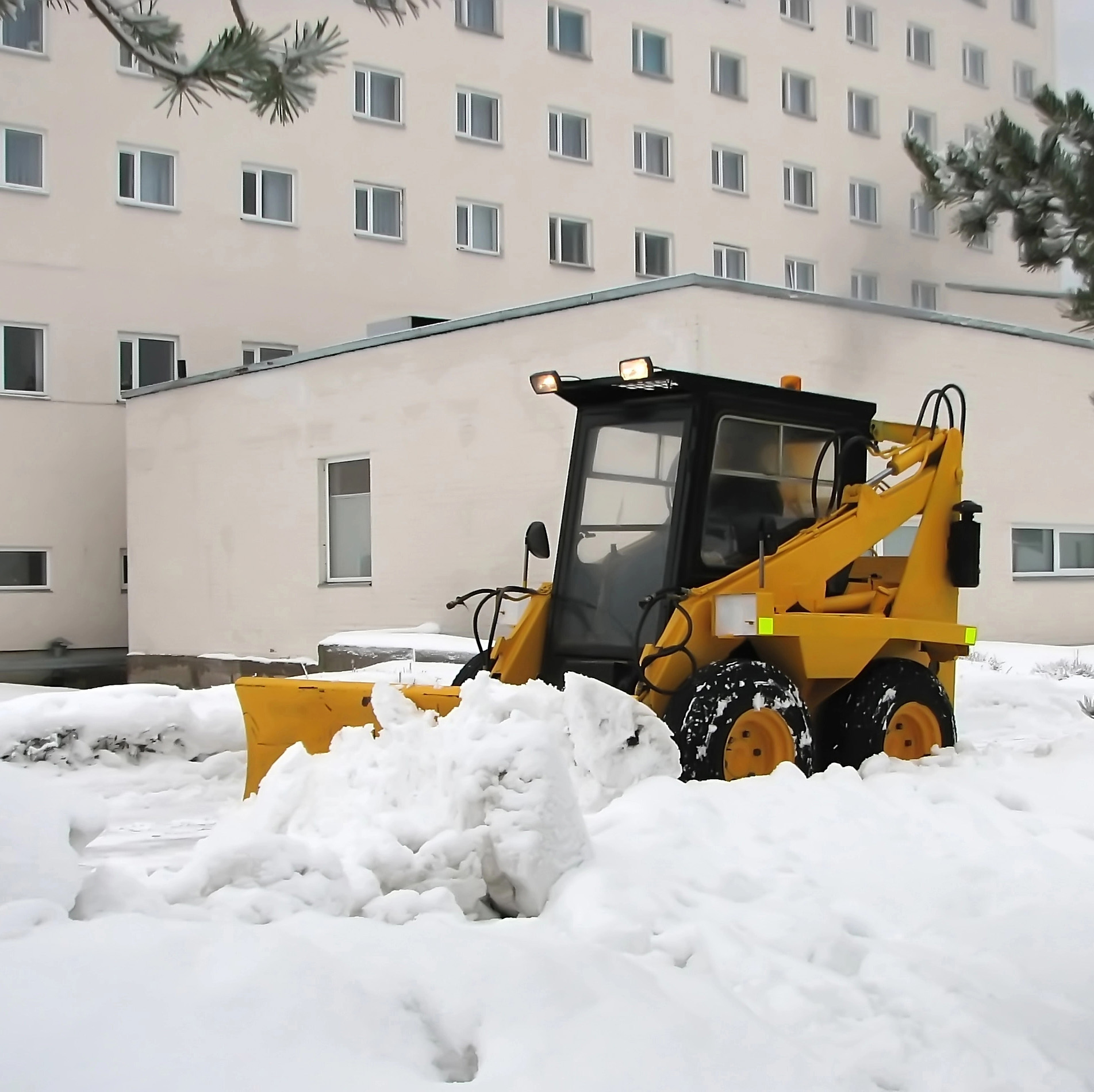 Commercial Snow Removal in Ottawa